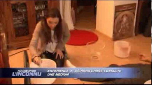 Annabelle de Villedieu NRJ 12 Au coeur de l'inconnu mai 2013